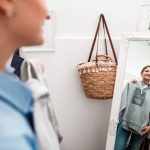 Cum transformi o oglindă mare într-un tablou decorativ