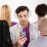 Cum să identifici nevoile clienților folosind social listening