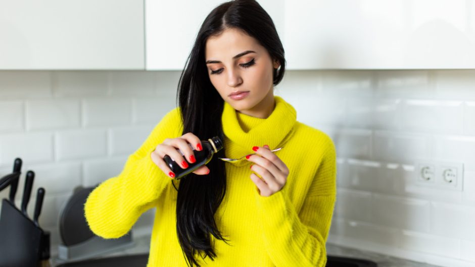 Cum să îți regenerezi părul după vopsiri repetate