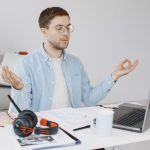 Cum ieși din cercul vicios al multitaskingului continuu