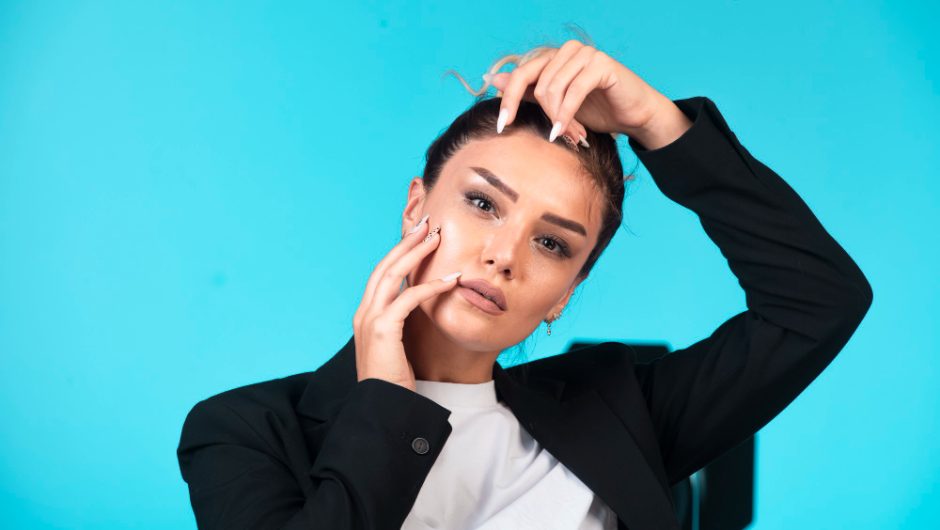 Cum să porți fustele asimetrice