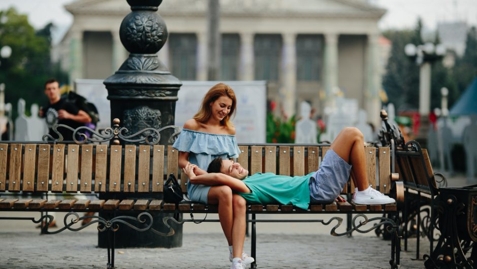 Orașe europene perfecte pentru turiști care iubesc arhitectura veche și terasele animate