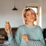 Temperatura pielii influențează viteza cu care evoluează notele unui parfum