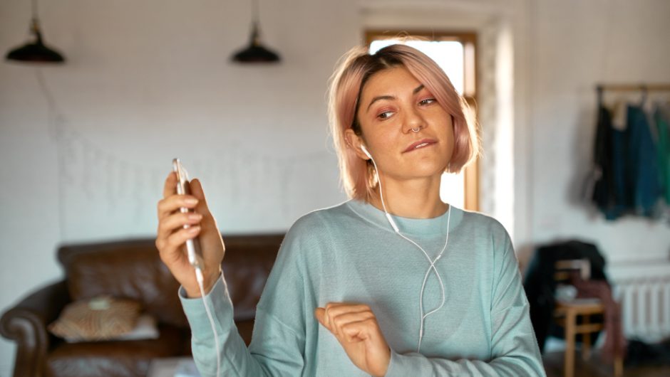 Temperatura pielii influențează viteza cu care evoluează notele unui parfum